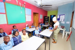 Image-Novelty-schools8075